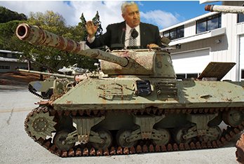 صورة عاجل: النسور يقود رتلاً من الدبابات متجها إلى مجلس النواب