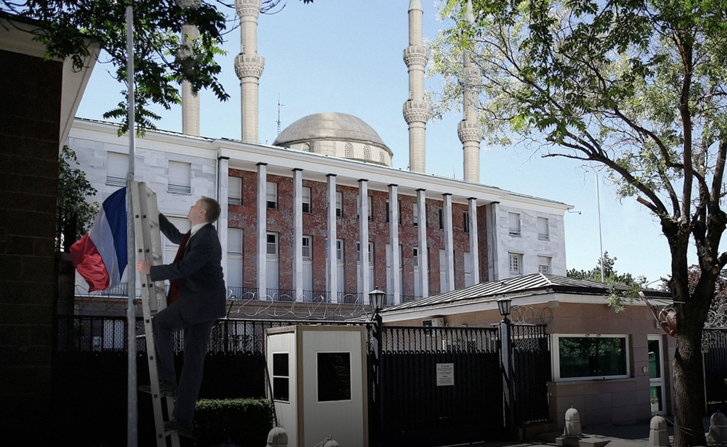 صورة إردوغان يحول سفارات الدول العشر إلى مساجد
