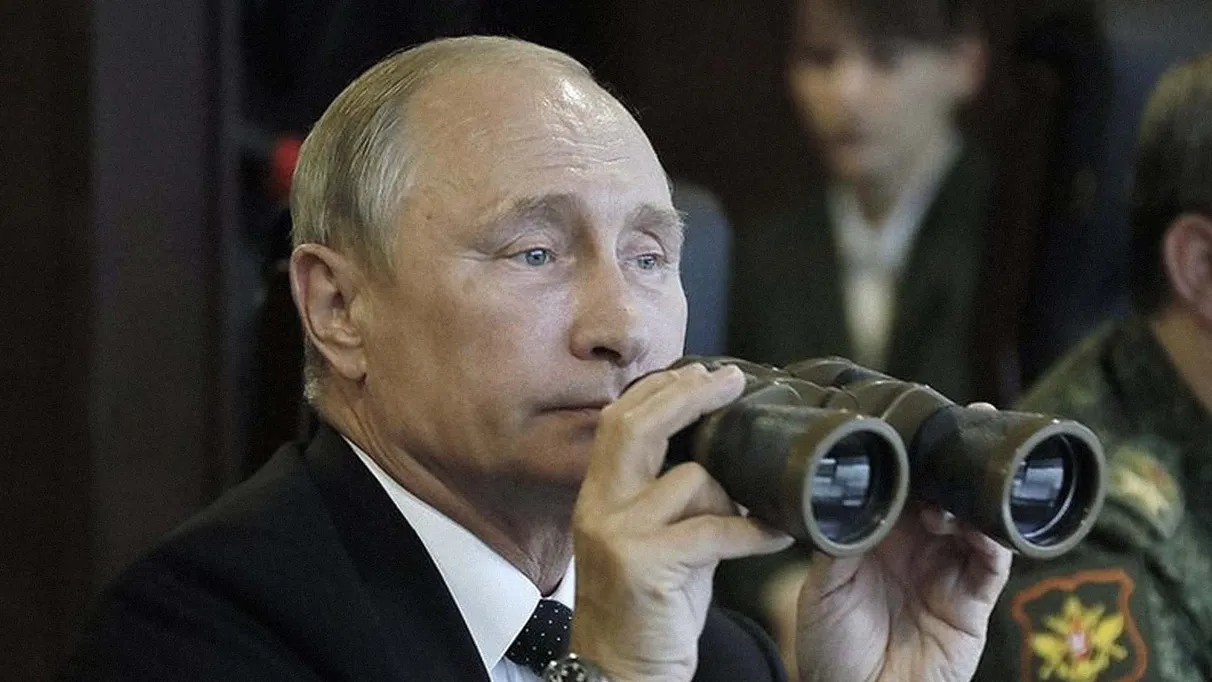 US imposes strict sanctions on Russia so Putin will learn a lesson by watching his people suffer image