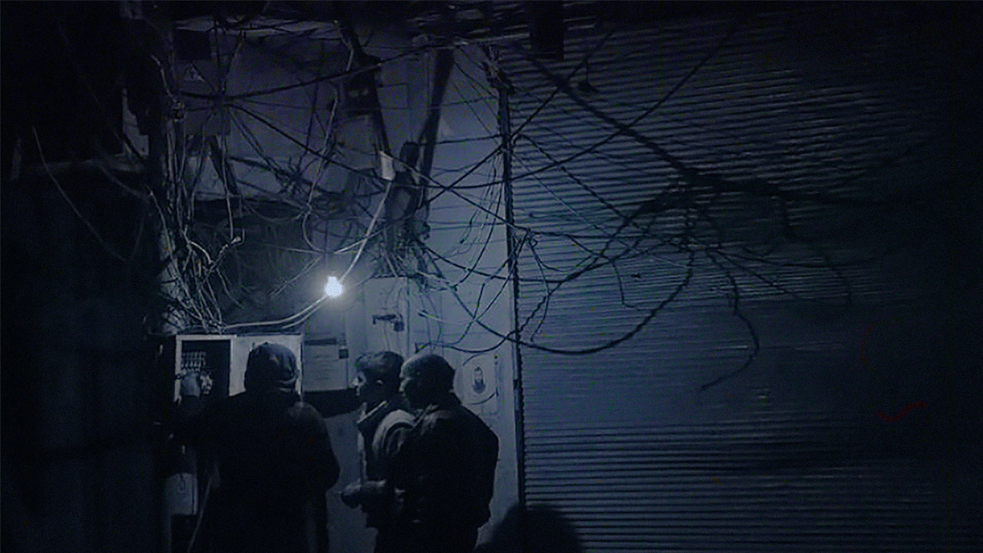 صورة الكهرباء السورية تلتزم من الآن فصاعداً بتقنين ٣ ساعات قطع مقابل ٣ ساعات عطل