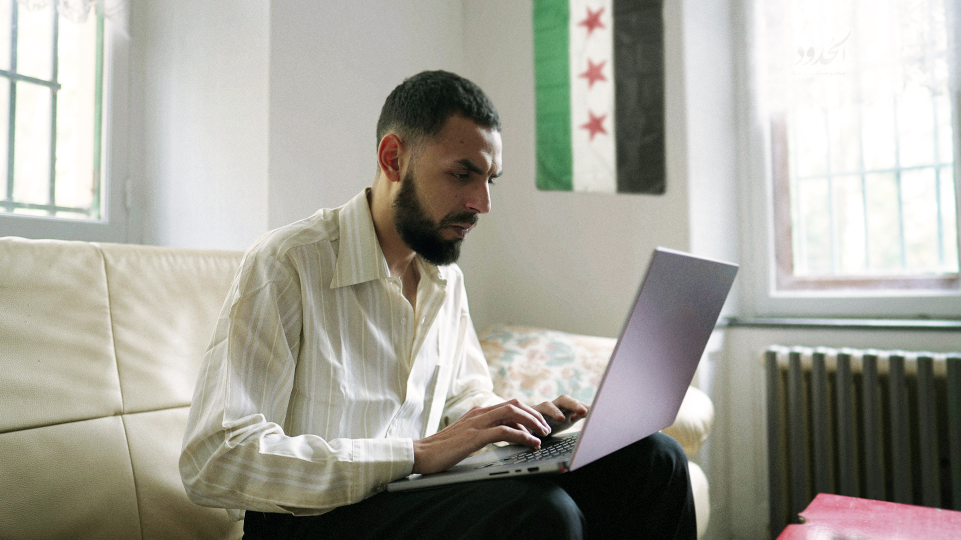 صورة دليل الحدود لانتقاد مجازر الساحل السوري دون أن تنـ*ـاك في واحدة منها