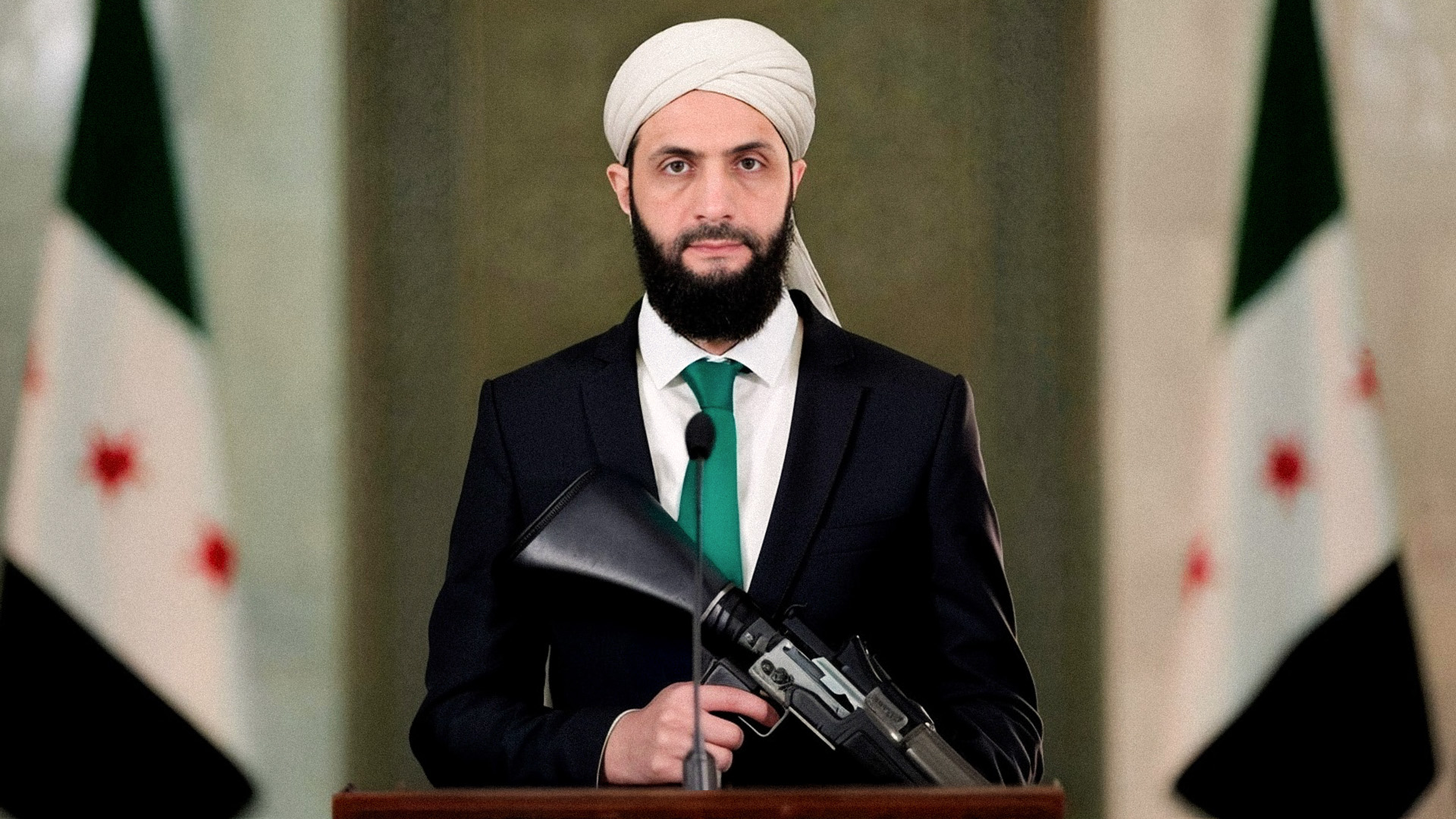 صورة ليس دفاعاً عن السيد الرئيس الجولاني