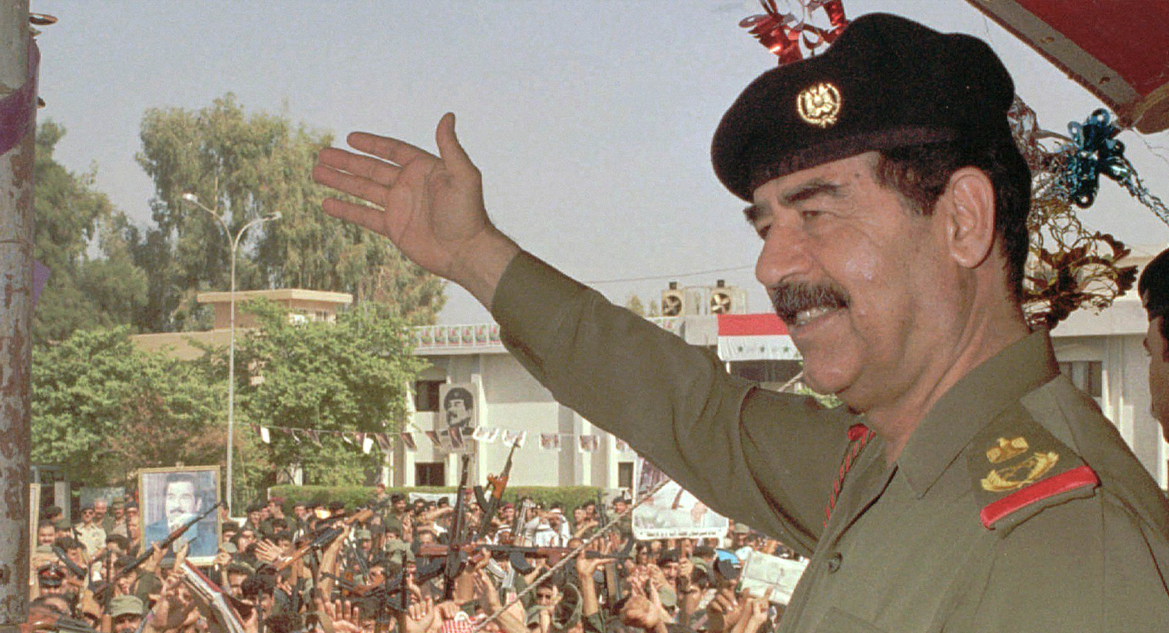 صورة الحدود في التاريخ: صدام حسين يعود من الكويت سالماً غانماً