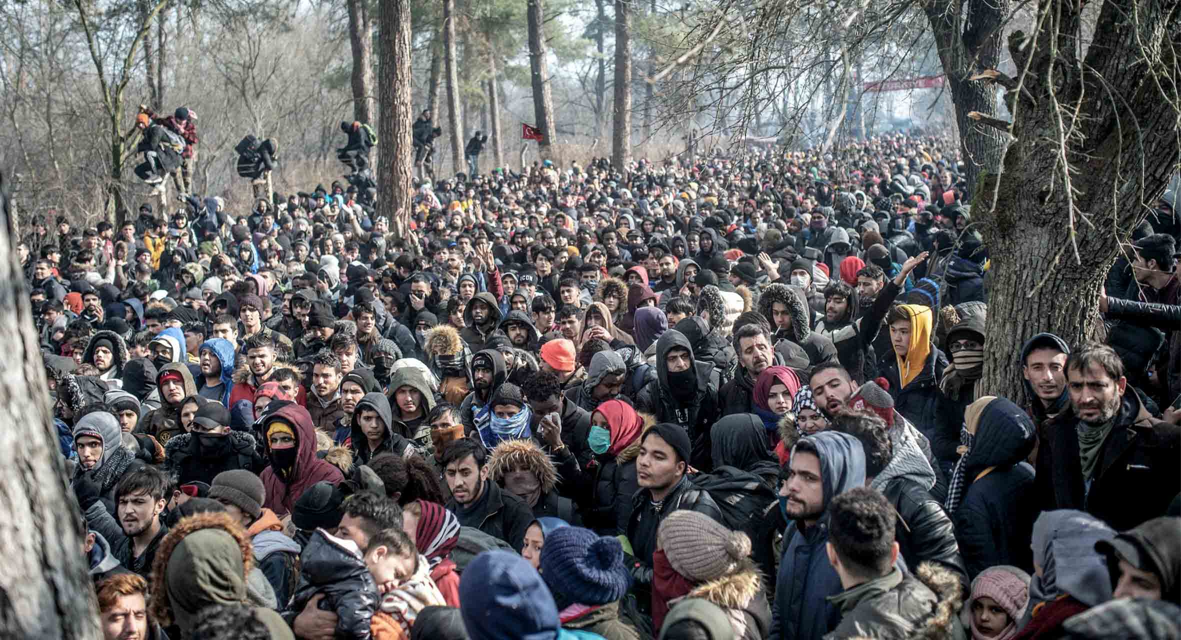 صورة تركيا تقصف أوروبا بآلاف اللاجئين