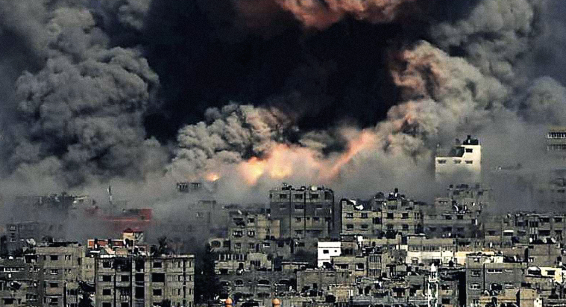 صورة إسرائيل تقصف غزة رويداً رويداً التزاماً بالتهدئة