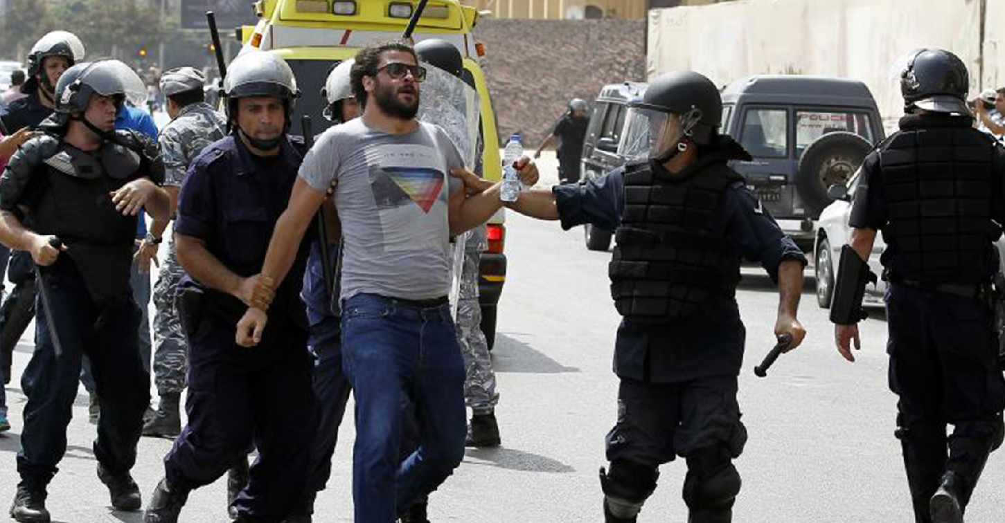 صورة الحكومة اللبنانية تلحق بركب أشقائها العرب وتوقف العمل بحرية الرأي