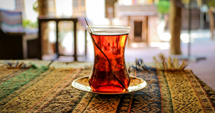 صورة دراسة: شرب الشاي يقي من السرطان ويسبب السرطان ويعالج السرطان ويزيد من حدّته