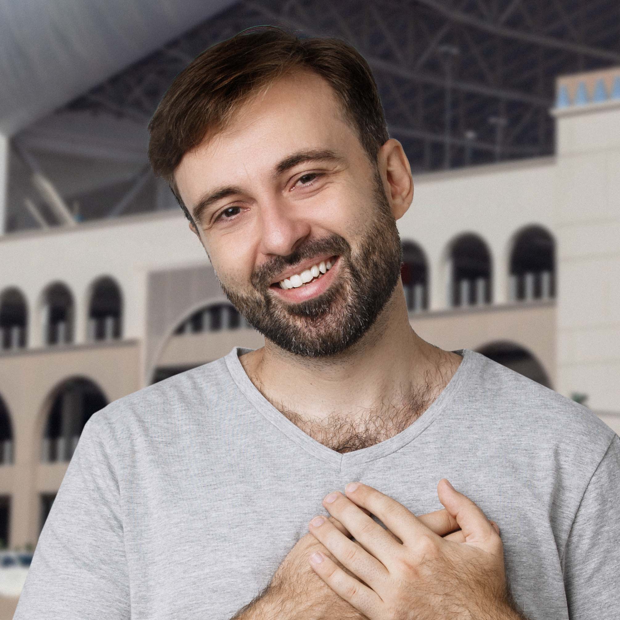 شادي قوقجي، وافد سوري